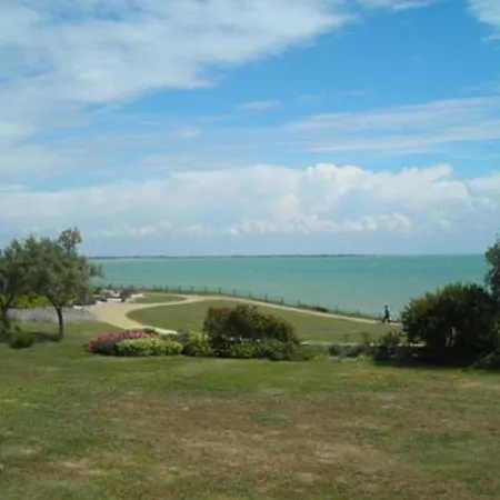 Meuble 4 Pers - Vue - Parking - Fr-1-825-15 *